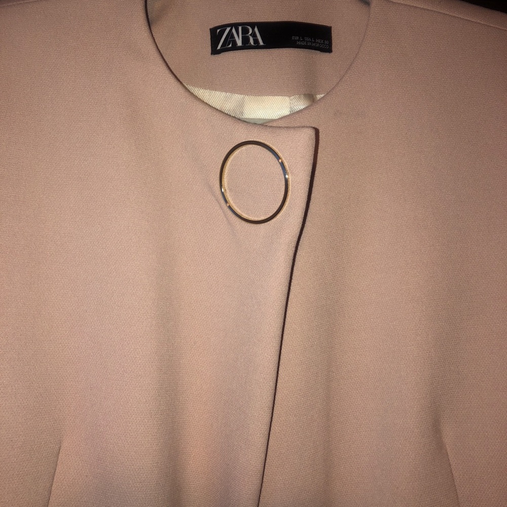 Zara jacket 🧥 - Picture 3 of 3
